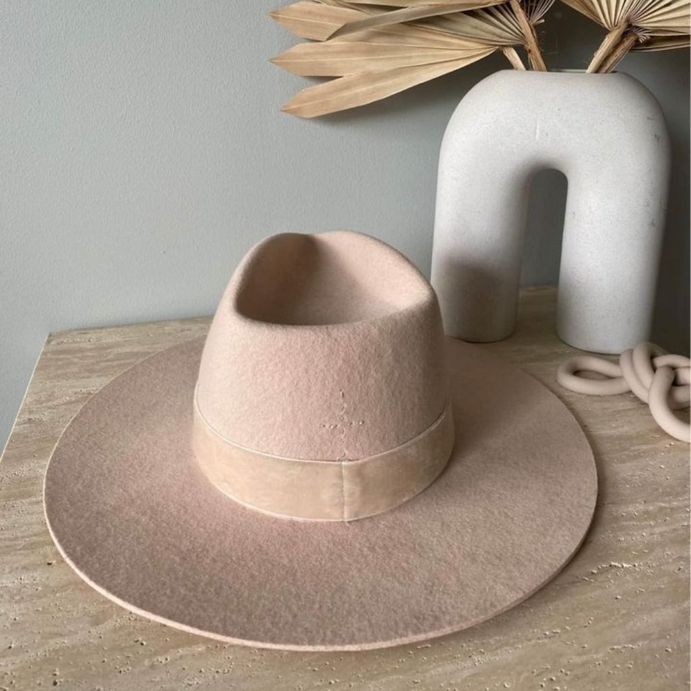 Lack Of Color: Bensen Tri Cowgirl Hat